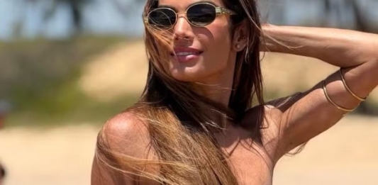 Patrícia Poeta Arrasa com Fotos de Biquíni na Bahia e Deixa Fãs em Êxtase